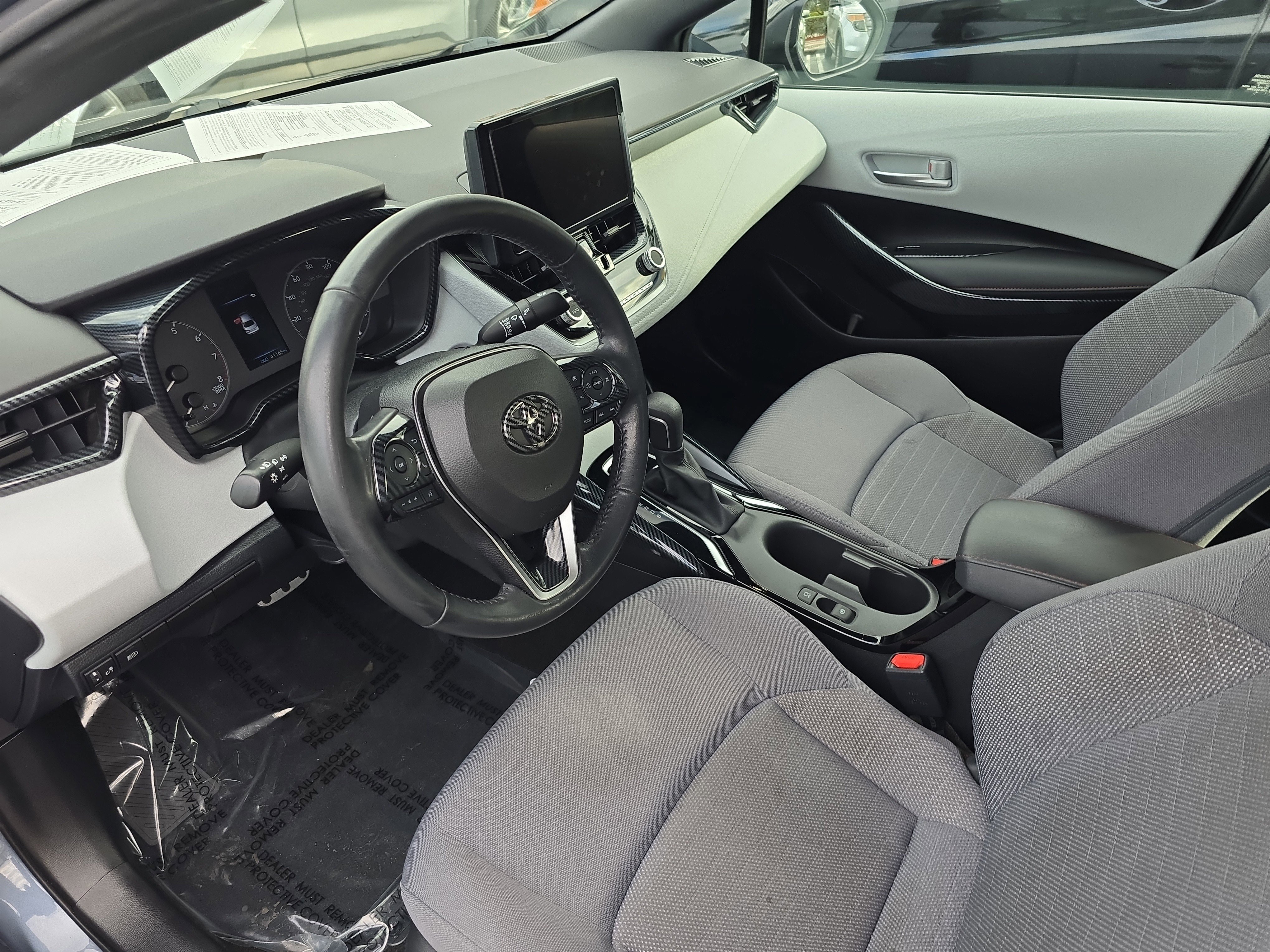 Used 2023 Toyota Corolla SE image 18