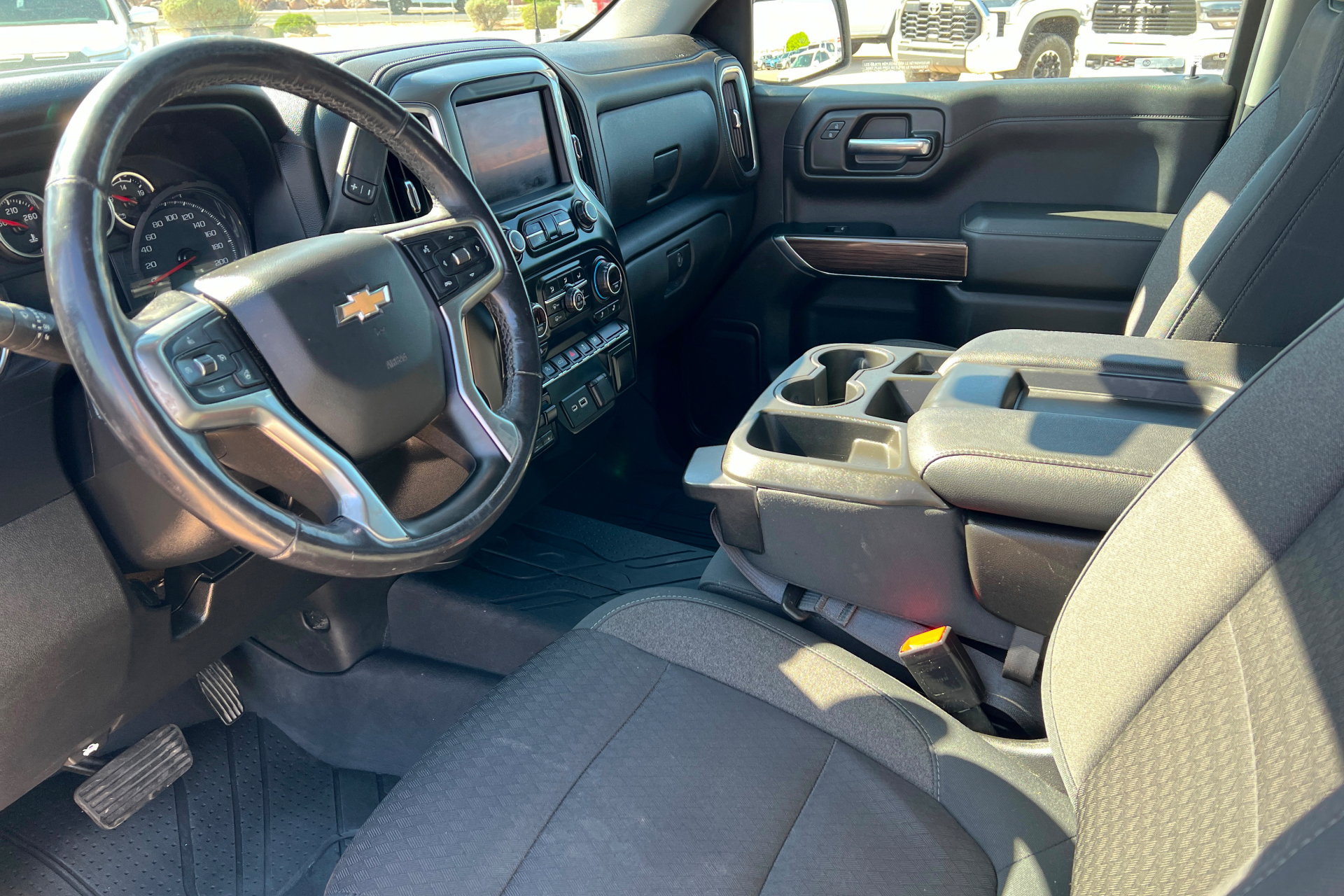 Used 2019 Chevrolet Silverado 1500 LT w/ True North Edition AWD/4WD image 16