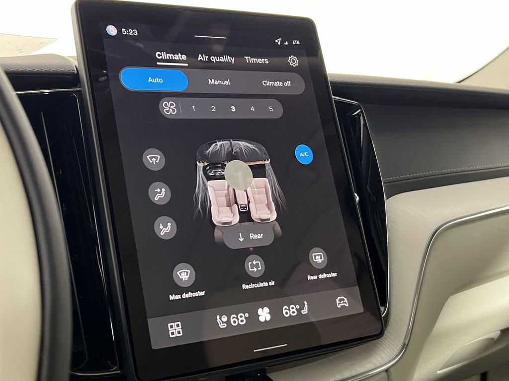 New 2026 Volvo XC60 B5 Ultra w/ Protection Package Premier image 15