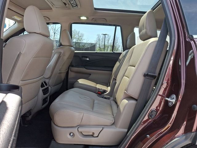 Used 2017 Honda Pilot Elite image 13