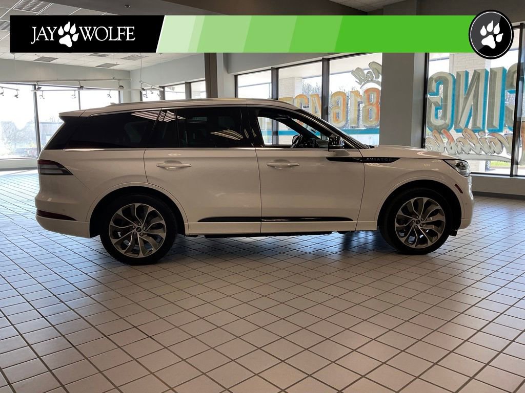 Used 2021 Lincoln Aviator Grand Touring w/ Equipment Group 301A image 6