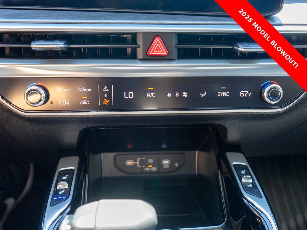 New 2025 Kia Sorento SX image 24