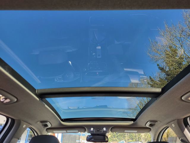 Used 2020 Hyundai Santa Fe Limited image 12