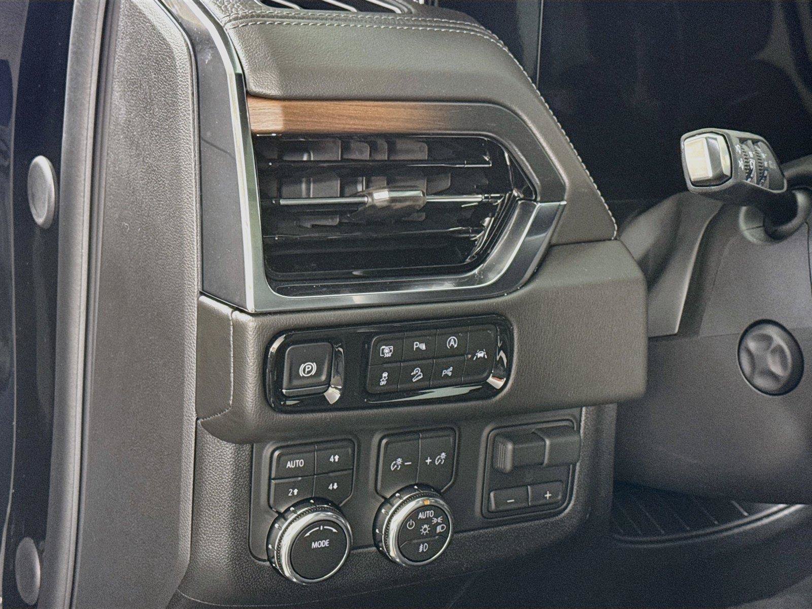 New 2027 GMC Yukon Denali w/ Advanced Technology Package AWD/4WD image 4