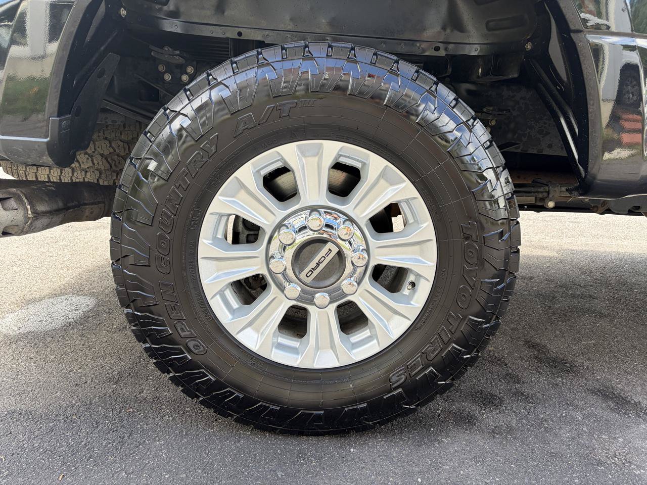 Used 2020 Ford F250 XLT w/ FX4 Off-Road Package AWD/4WD image 12