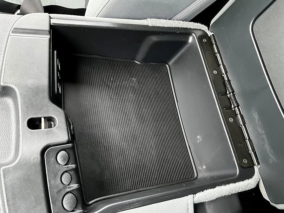 Used 2018 RAM 2500 Tradesman w/ Chrome Appearance Group image 26