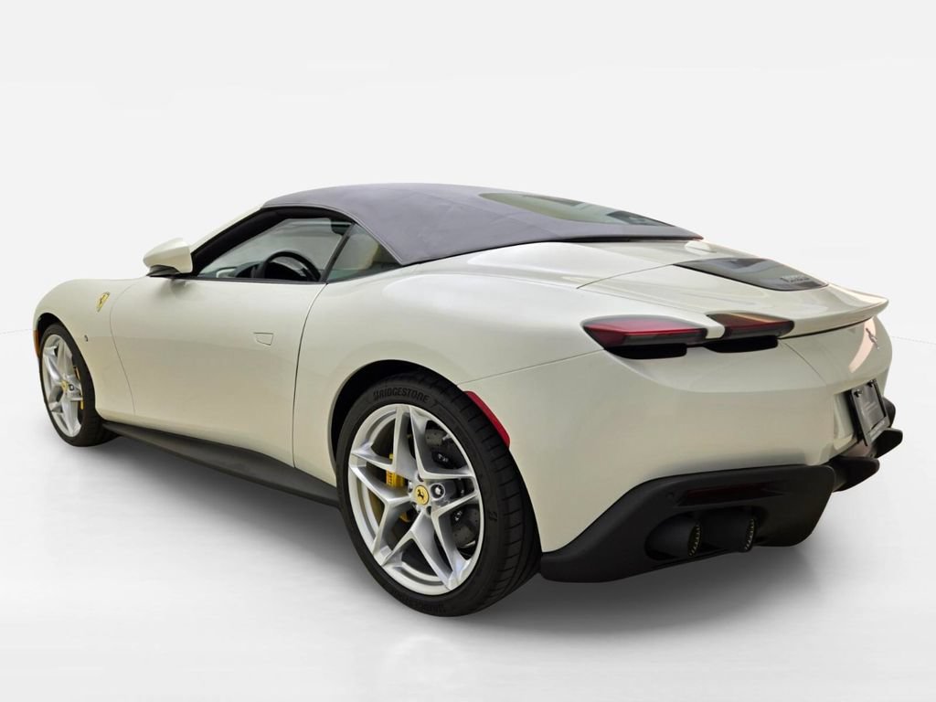 Used 2026 Ferrari Roma Spider RWD image 11