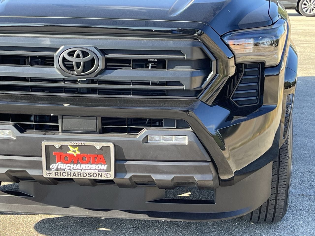 Used 2025 Toyota Tacoma SR5 RWD image 8