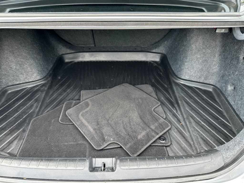 Used 2021 Honda Accord EX-L image 39