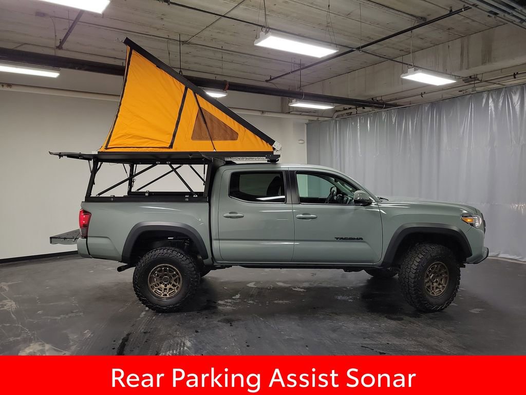 Used 2022 Toyota Tacoma SR5 w/ Trail Edition image 11