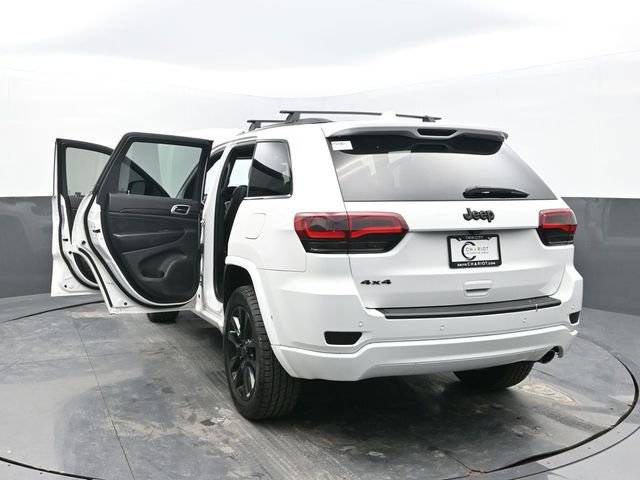 Used 2019 Jeep Grand Cherokee Altitude image 65