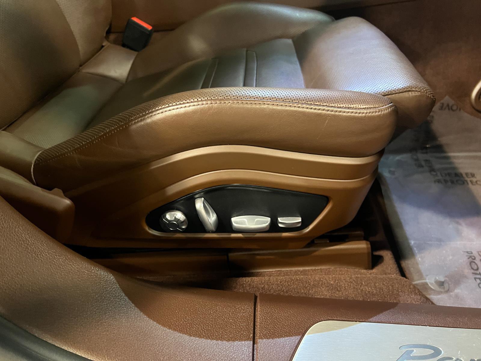 Used 2020 Porsche Panamera 4S image 43