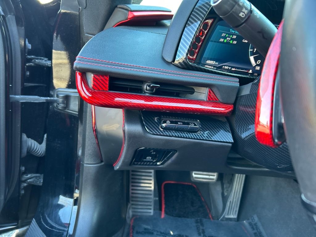 Used 2021 Chevrolet Corvette Stingray Preferred Cpe w/ Chrome Exterior Badge Package image 30