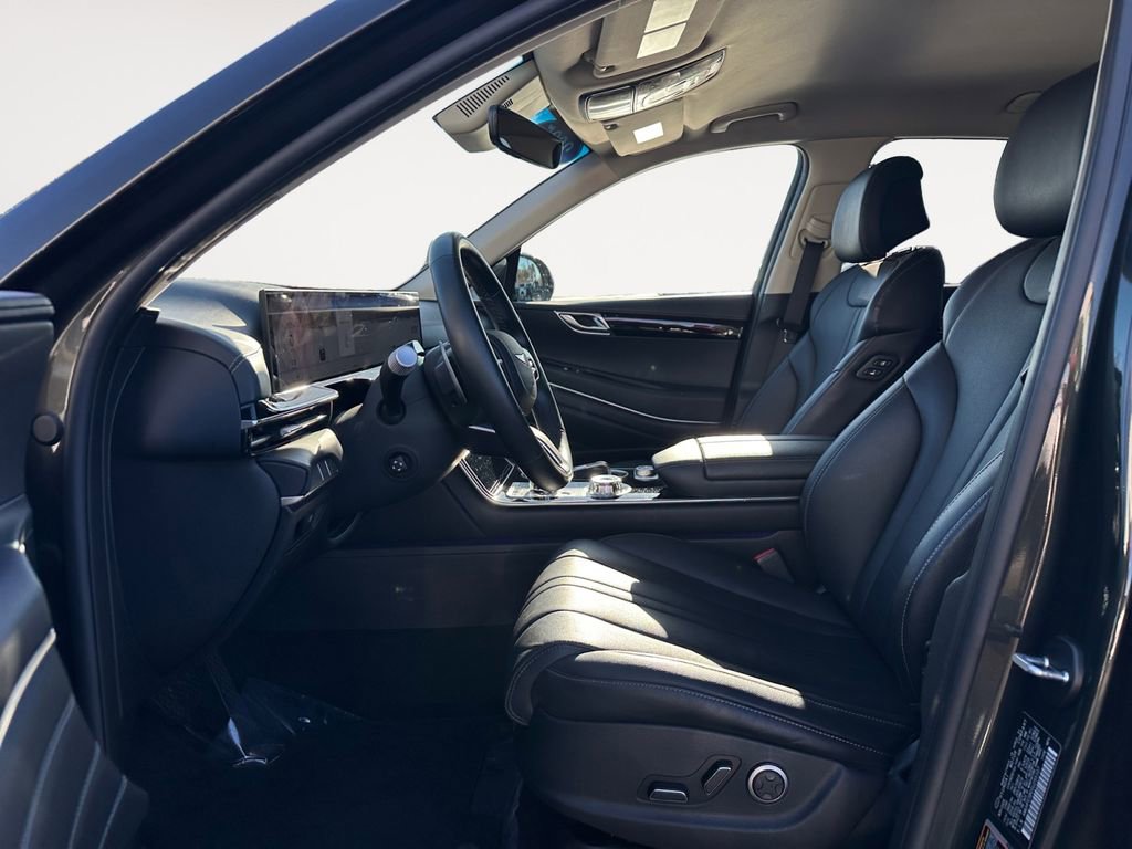 Used 2025 Genesis GV80 2.5T Standard image 9