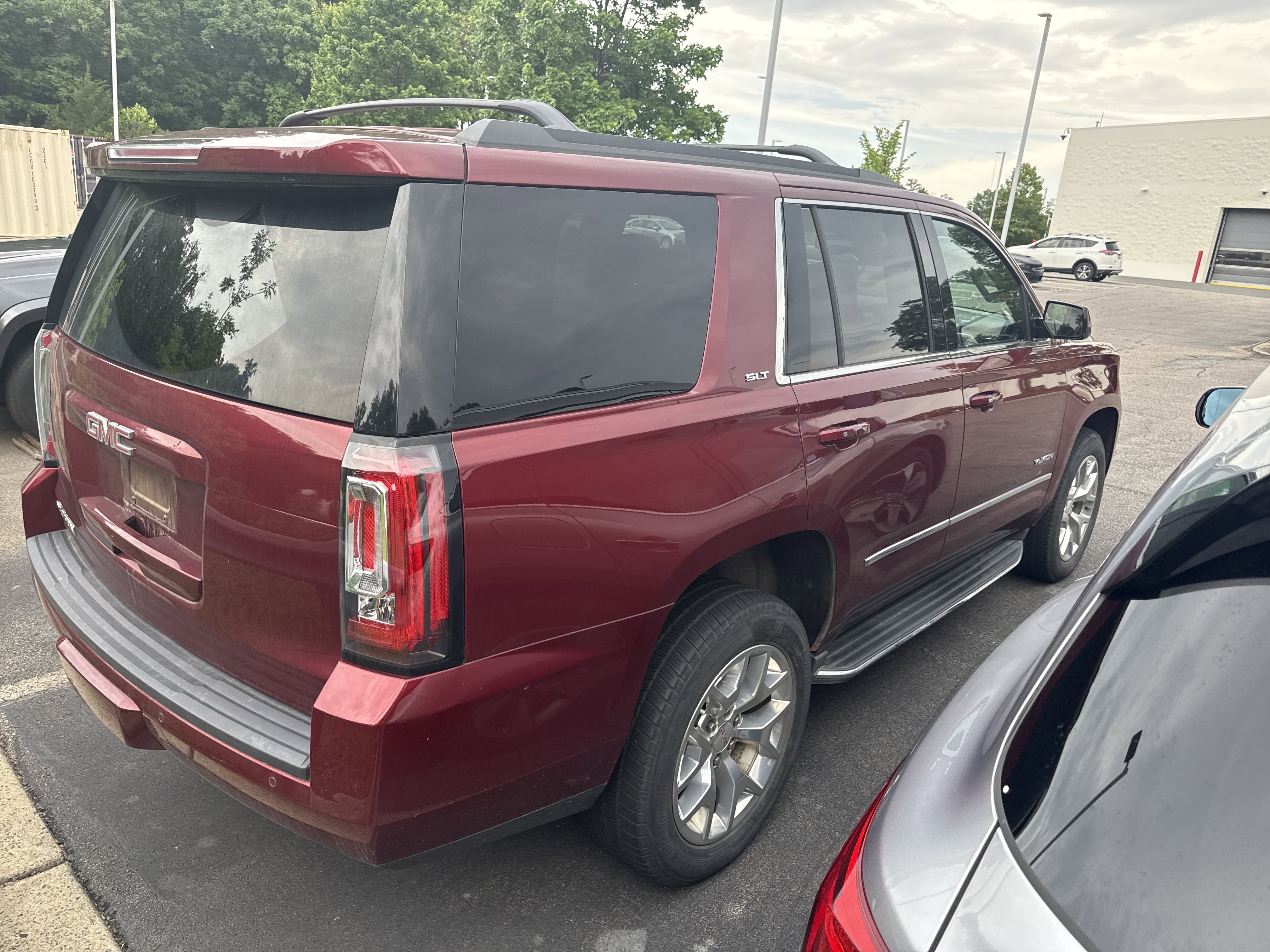 Used 2016 GMC Yukon SLT w/ Open Road Package AWD/4WD image 6