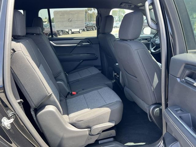 New 2025 GMC Acadia Elevation image 28