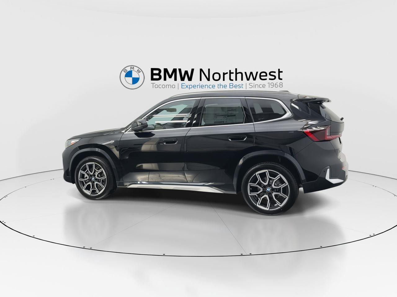 New 2025 BMW X1 xDrive28i w/ Premium Package image 11