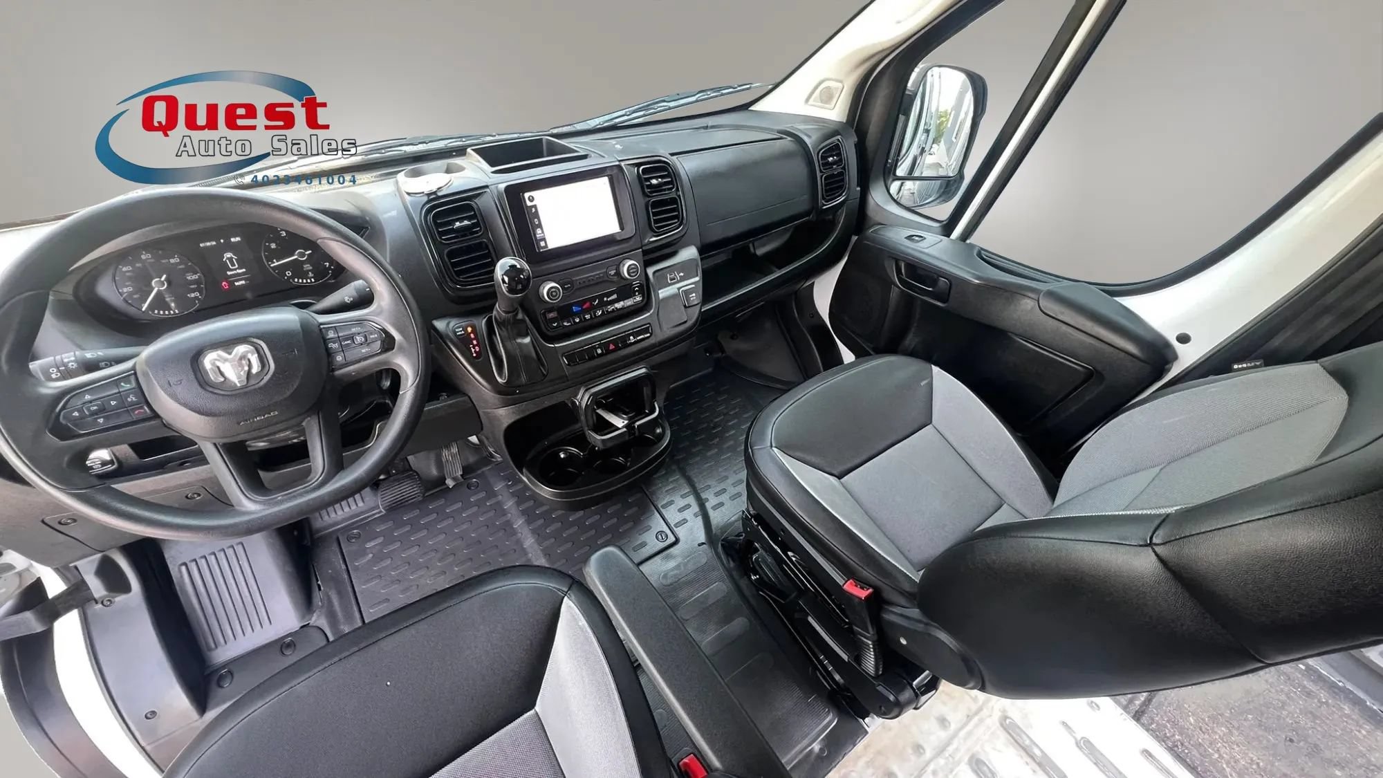 Used 2025 RAM ProMaster 2500 w/ Convenience Group FWD image 24