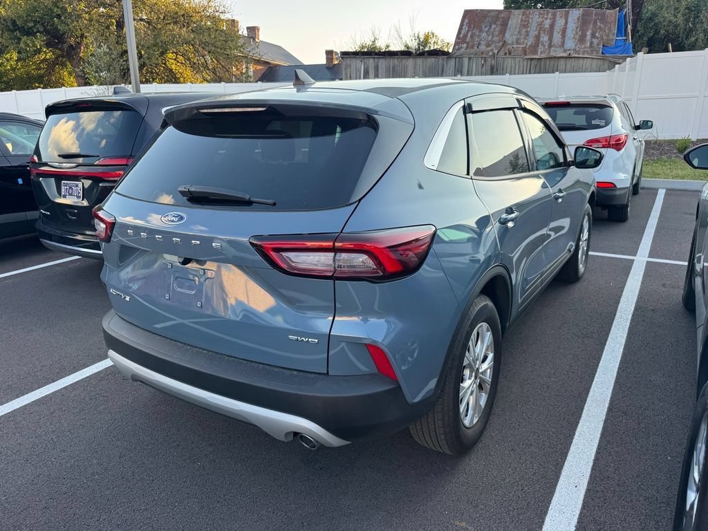 Used 2024 Ford Escape Active AWD/4WD image 14