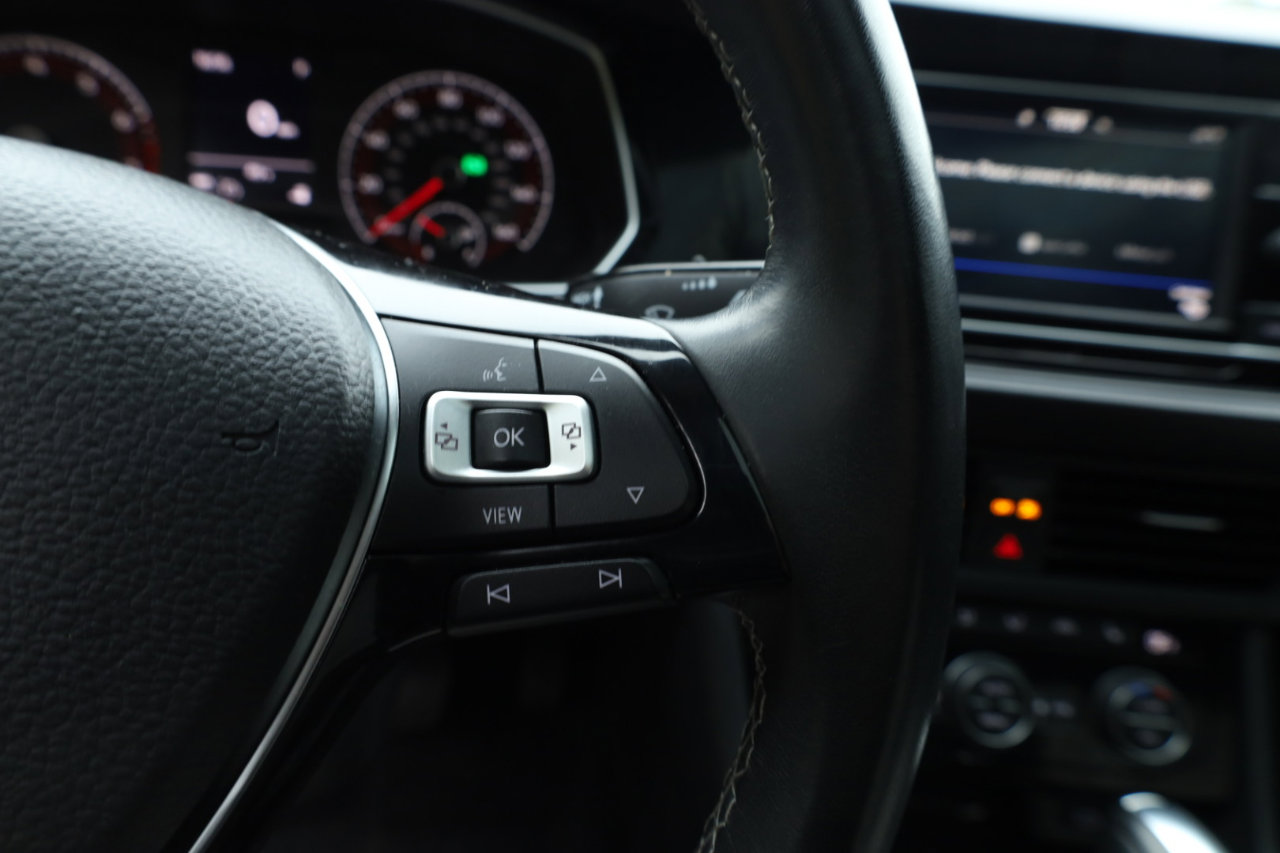 Used 2020 Volkswagen Jetta R-Line w/ R-Line Cold Weather Package image 31