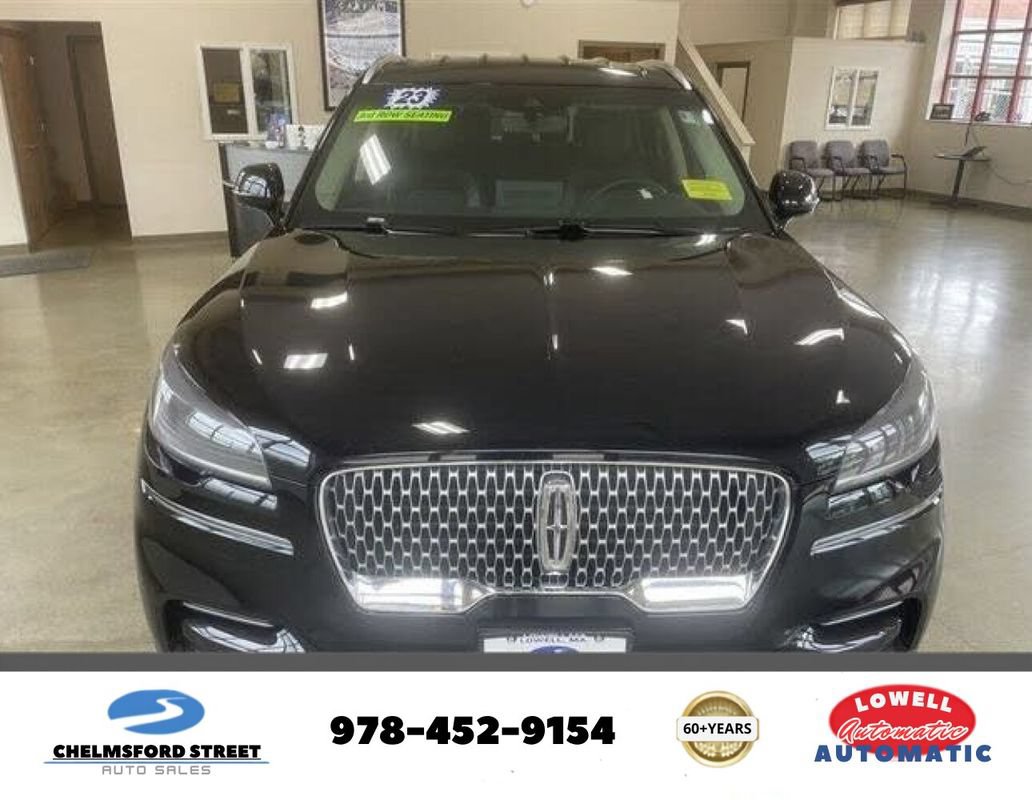 Used 2023 Lincoln Aviator AWD image 1
