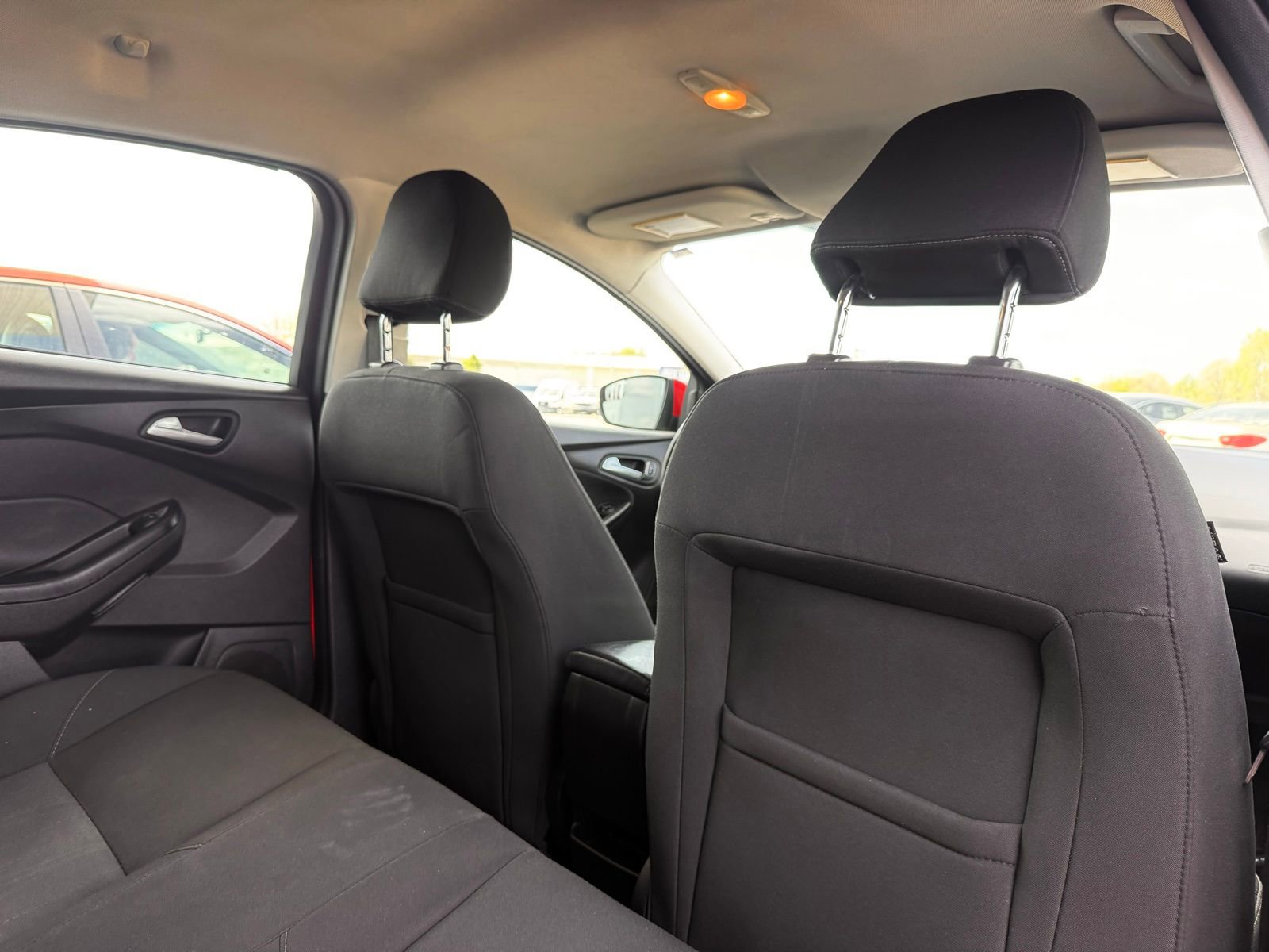 Used 2015 Ford Focus SE image 22