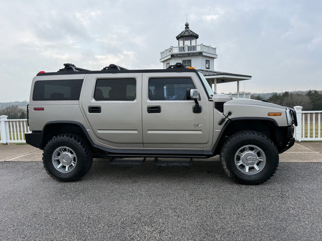 Used 2003 HUMMER H2 w/ Preferred Equipment Group image 4