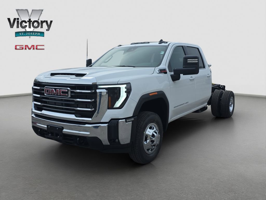 New 2026 GMC Sierra 3500 SLE w/ SLE Convenience Package AWD/4WD image 3