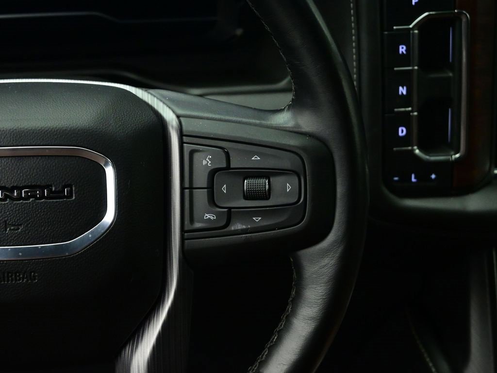 Used 2023 GMC Yukon XL Denali Ultimate image 5