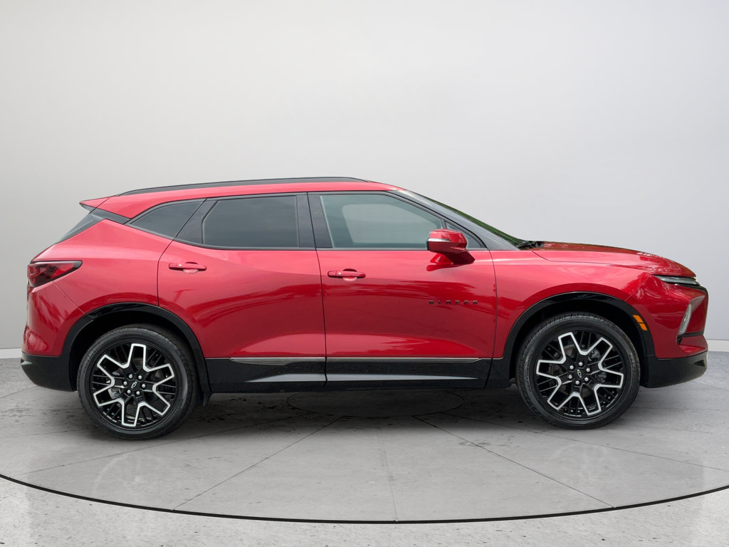 Used 2024 Chevrolet Blazer RS w/ LPO, Floor Liner Package FWD image 6