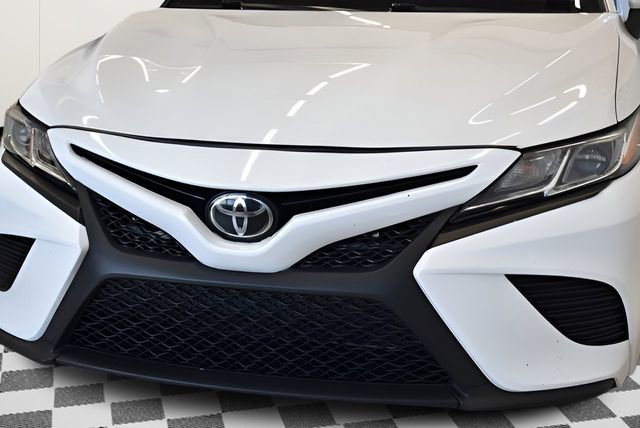 Used 2020 Toyota Camry SE w/ Carpet Mat Package FWD image 13