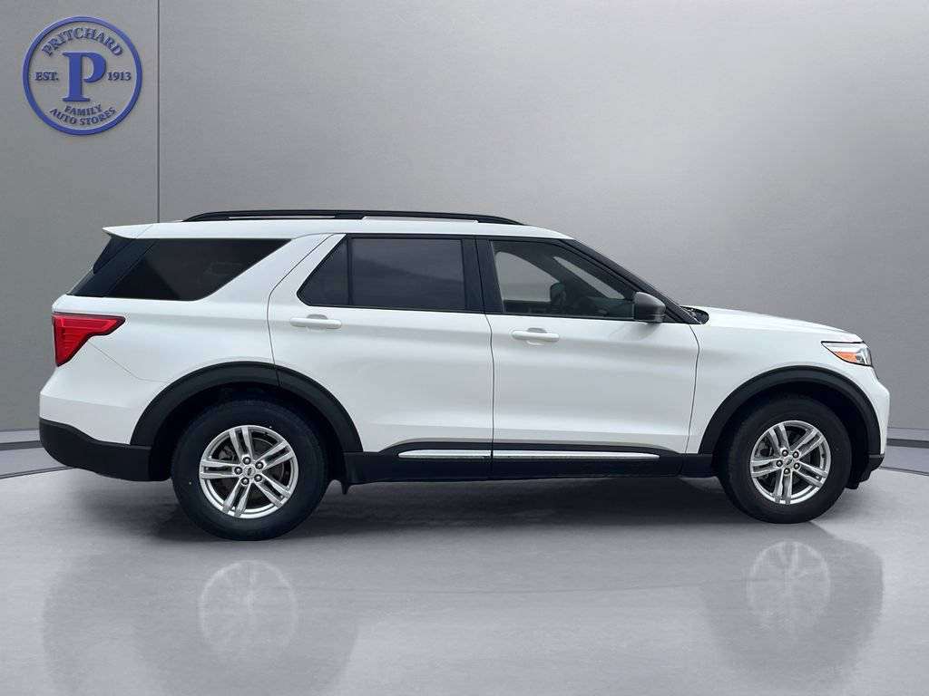 Used 2020 Ford Explorer XLT w/ Equipment Group 202A AWD/4WD image 8