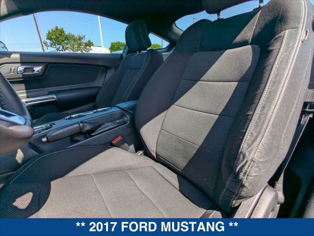 Used 2017 Ford Mustang Coupe RWD image 20