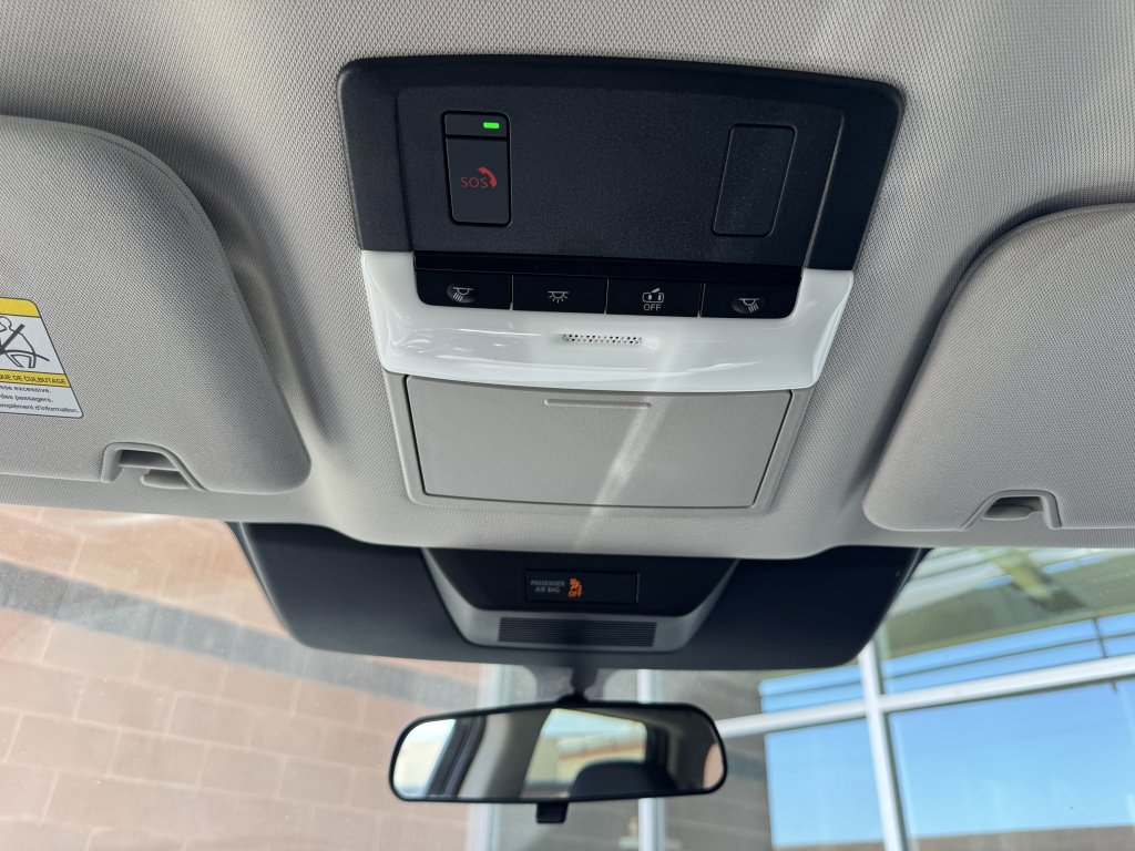 Used 2024 Nissan Pathfinder SV w/ Lighting Package (N92) FWD image 25