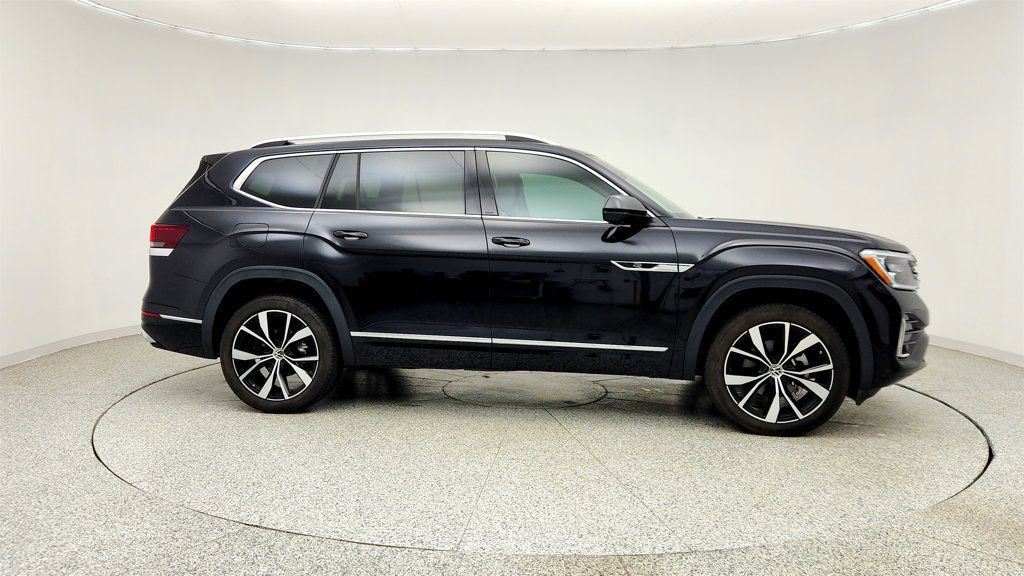 Used 2024 Volkswagen Atlas SEL Premium R-Line AWD/4WD image 4