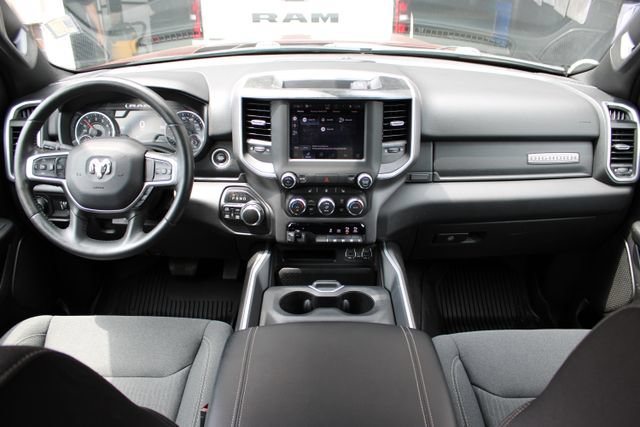 Used 2022 RAM 1500 Big Horn AWD/4WD image 44