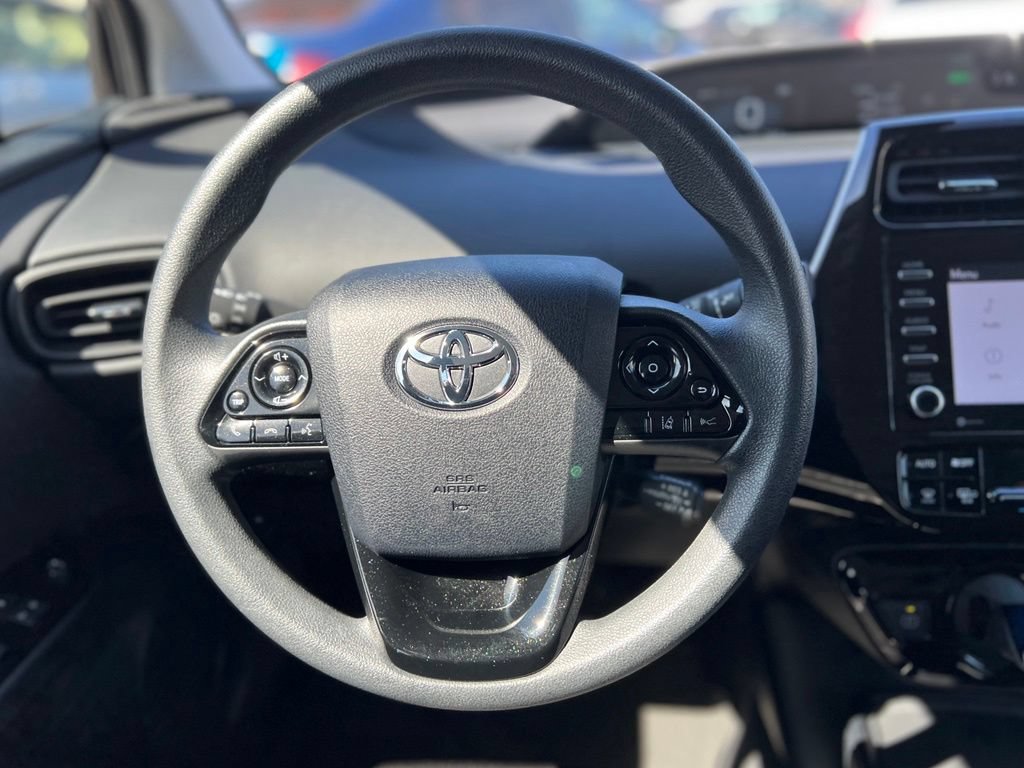 Certified 2022 Toyota Prius LE FWD image 30