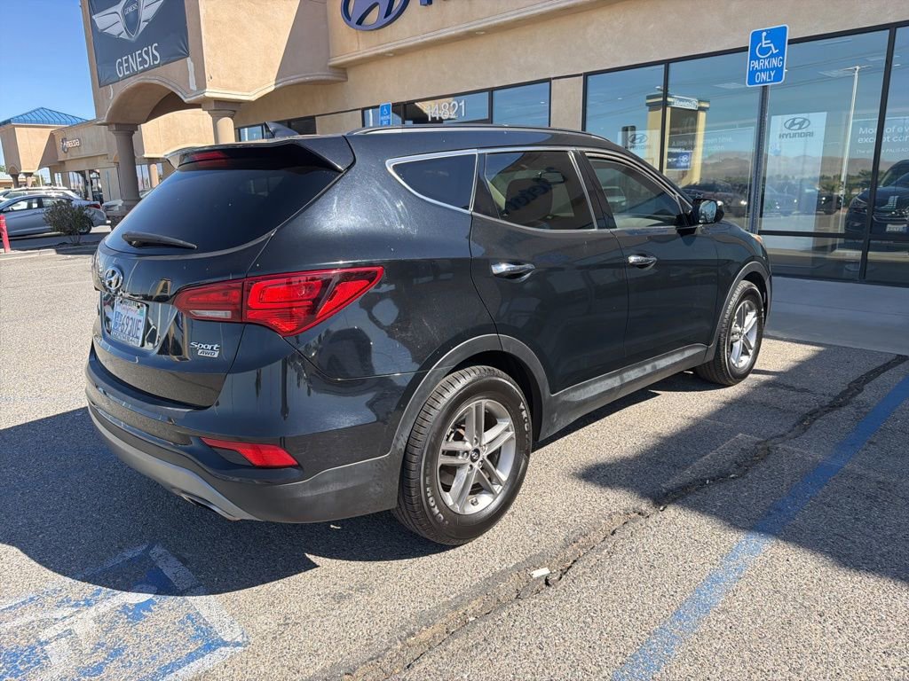 Used 2017 Hyundai Santa Fe Sport image 6