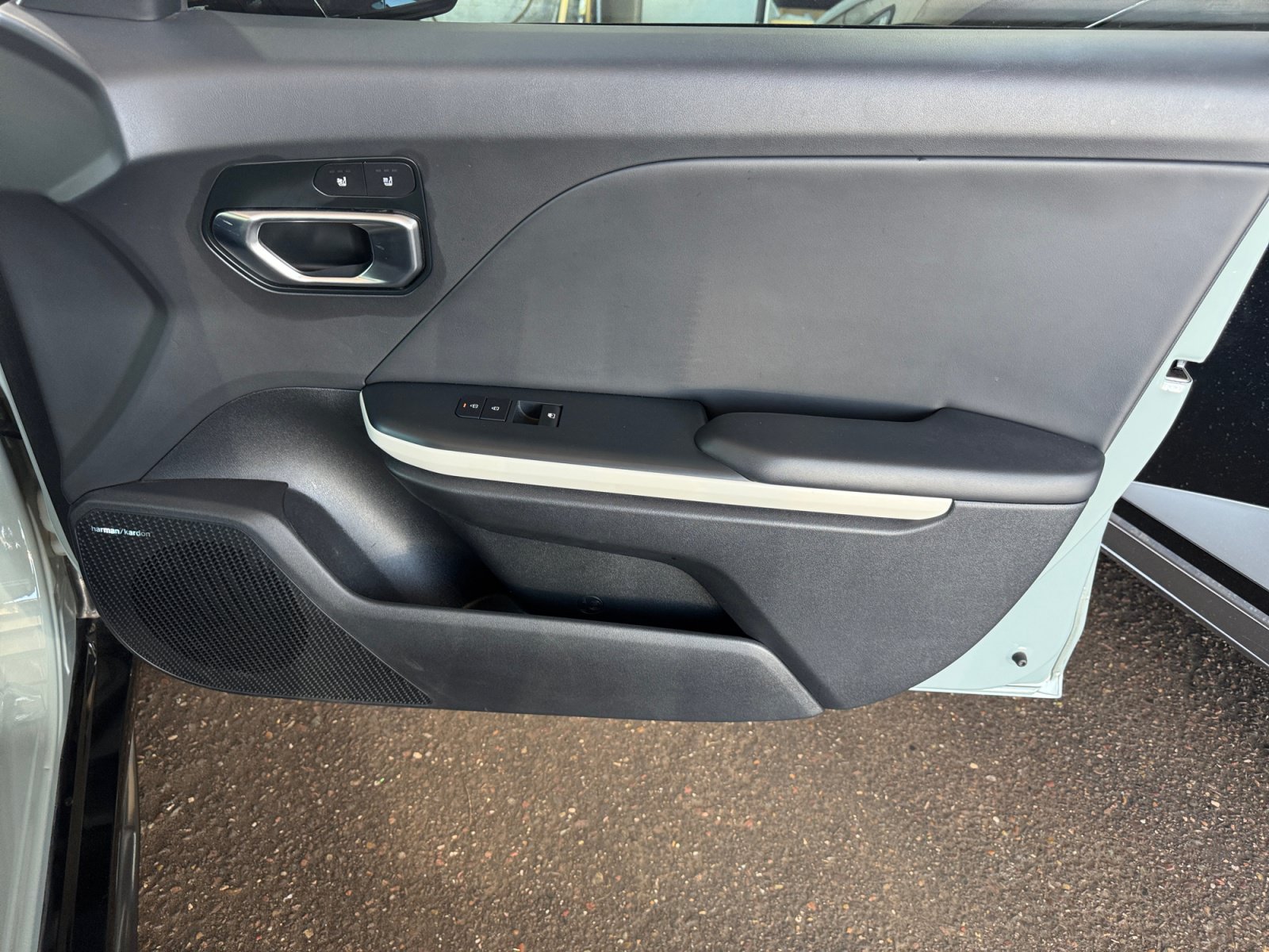 Used 2025 Kia K4 EX w/ GT-Line Premium Package FWD image 29