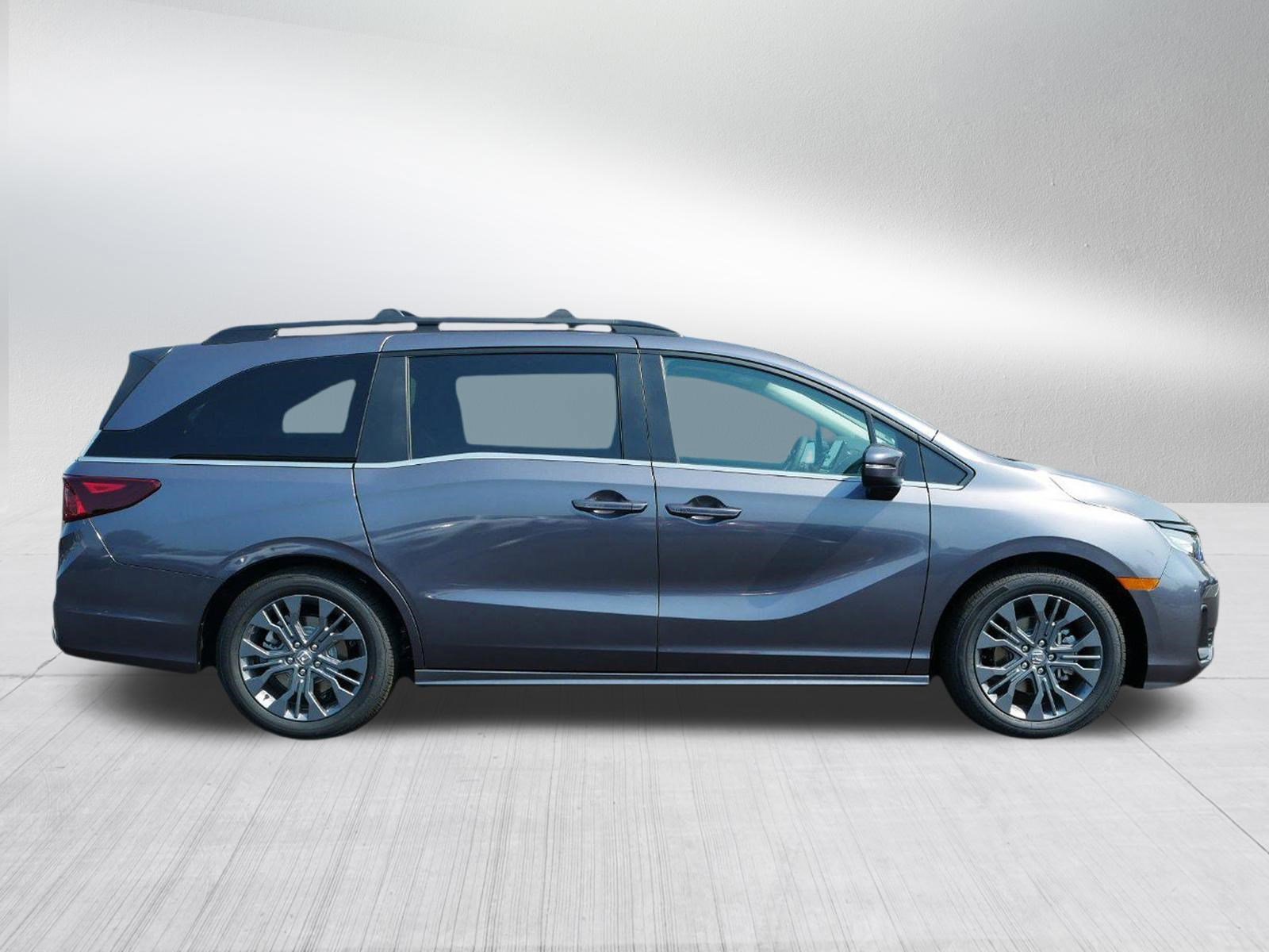 New 2026 Honda Odyssey Touring image 8