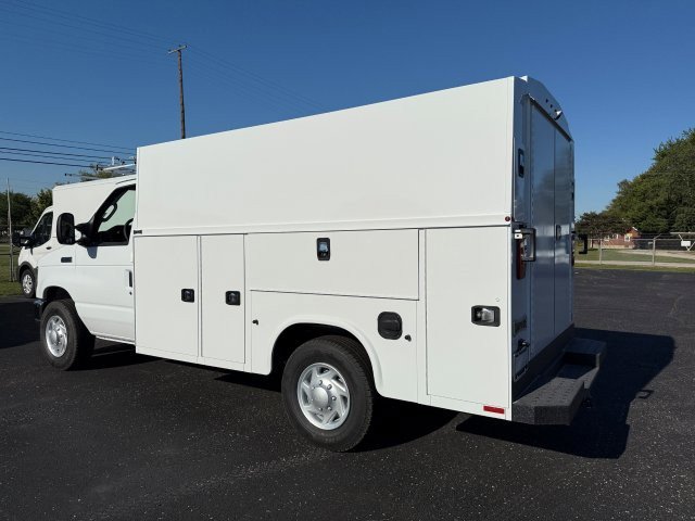 New 2026 Ford E-350 and Econoline 350 Super Duty w/ Power Equipment Group image 5
