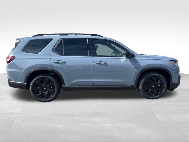 New 2026 Honda Pilot Black Edition image 9