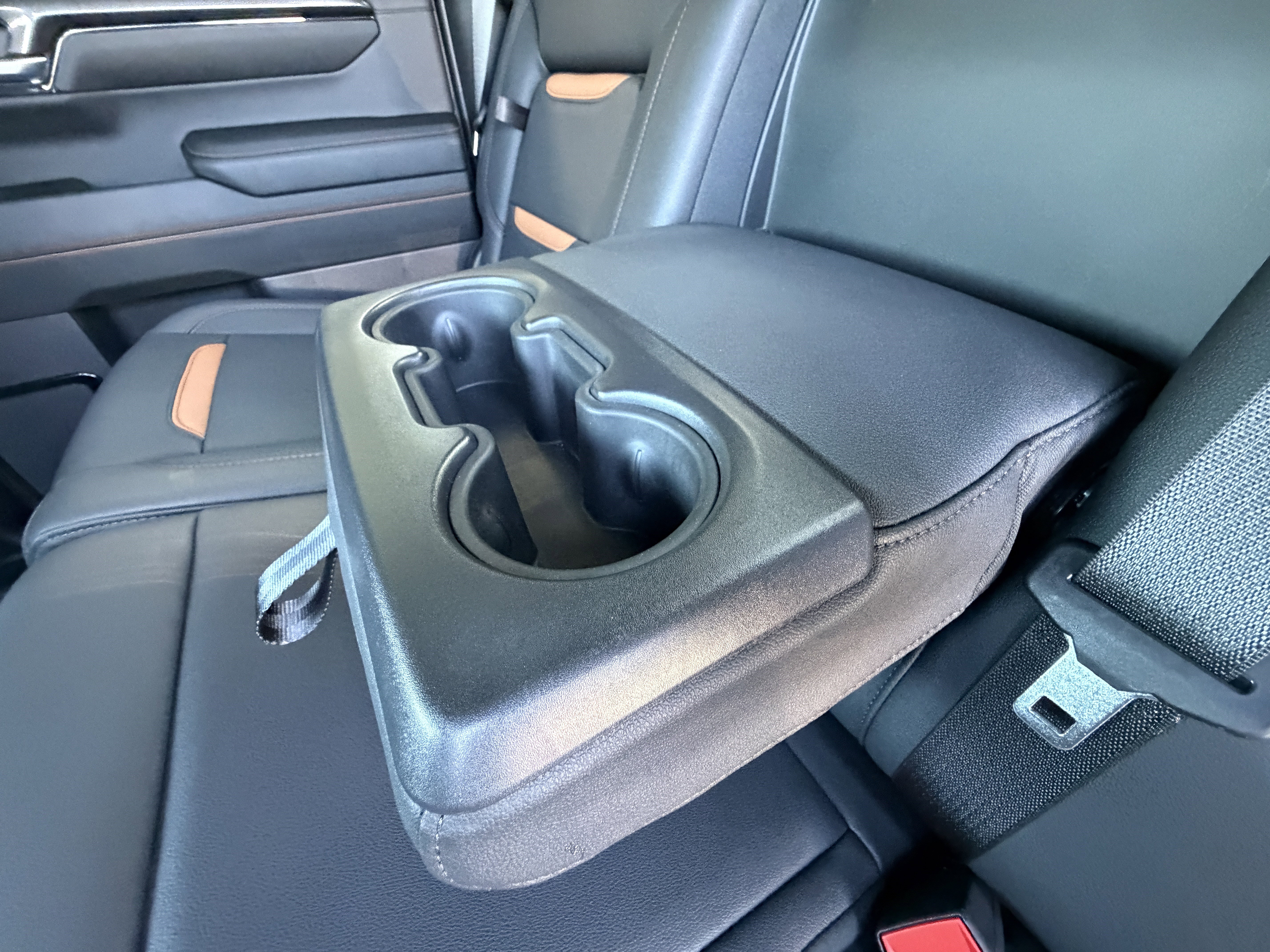 Used 2024 GMC Sierra 1500 AT4 w/ Technology Package AWD/4WD image 12