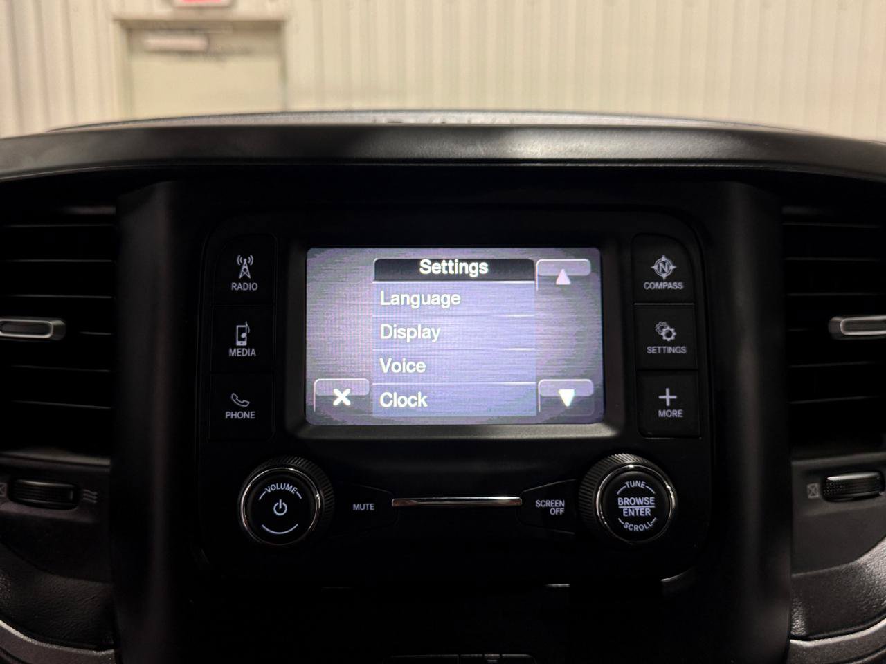 Used 2024 RAM 3500 Tradesman w/ Chrome Appearance Group AWD/4WD image 37