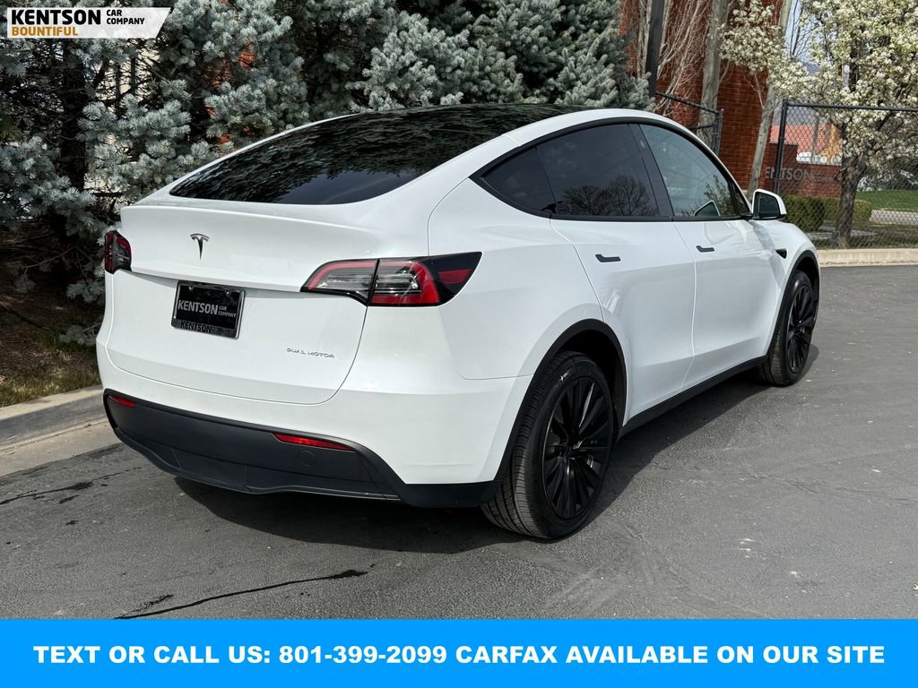 Used 2023 Tesla Model Y Long Range image 8