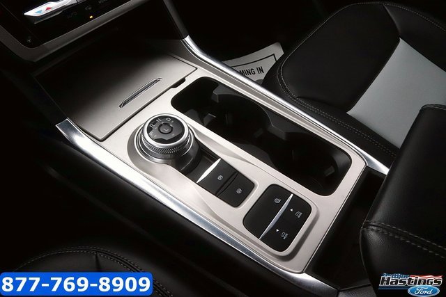 Certified 2022 Ford Explorer XLT w/ Equipment Group 202A image 21