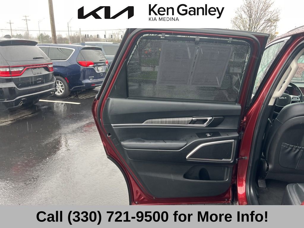 Certified 2023 Kia Telluride EX w/ EX Captain's Chair Package image 48