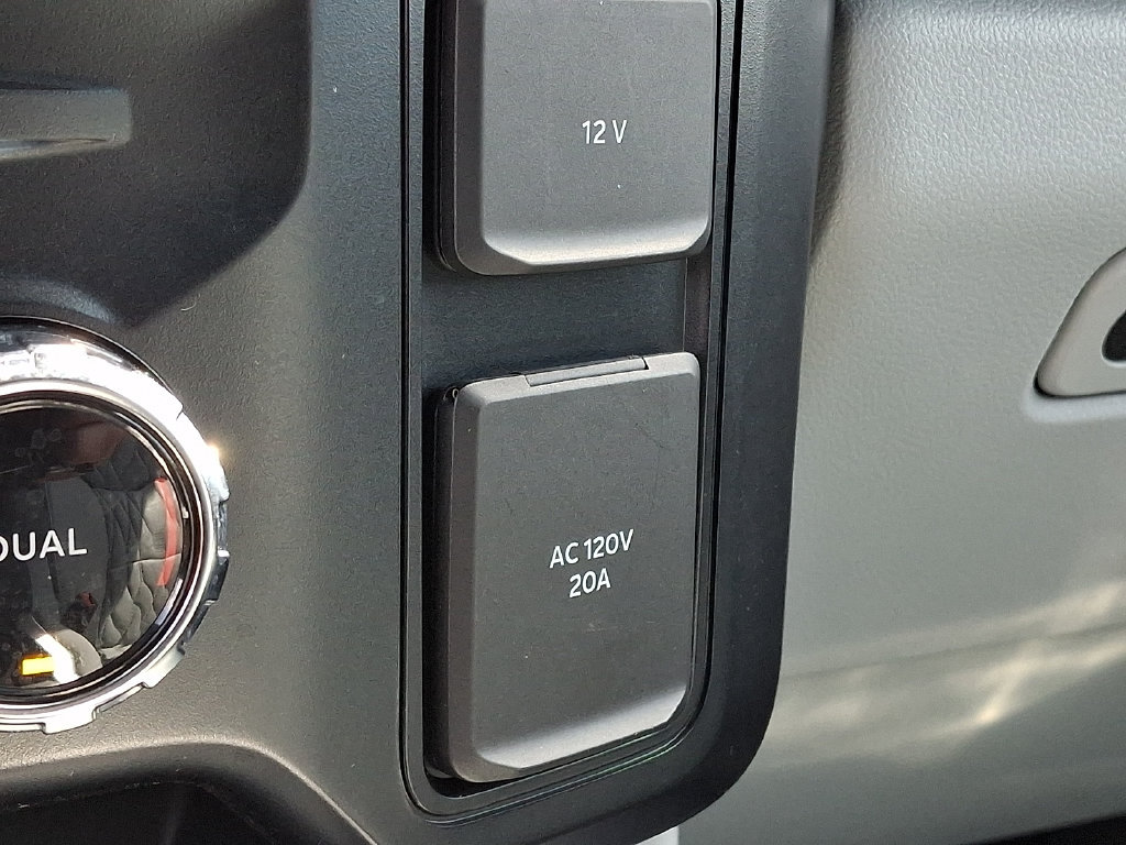 Used 2024 Ford F350 Limited w/ FX4 Off-Road Package AWD/4WD image 30