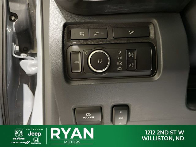 Used 2024 Ford F250 Lariat w/ Sport Appearance Package image 32