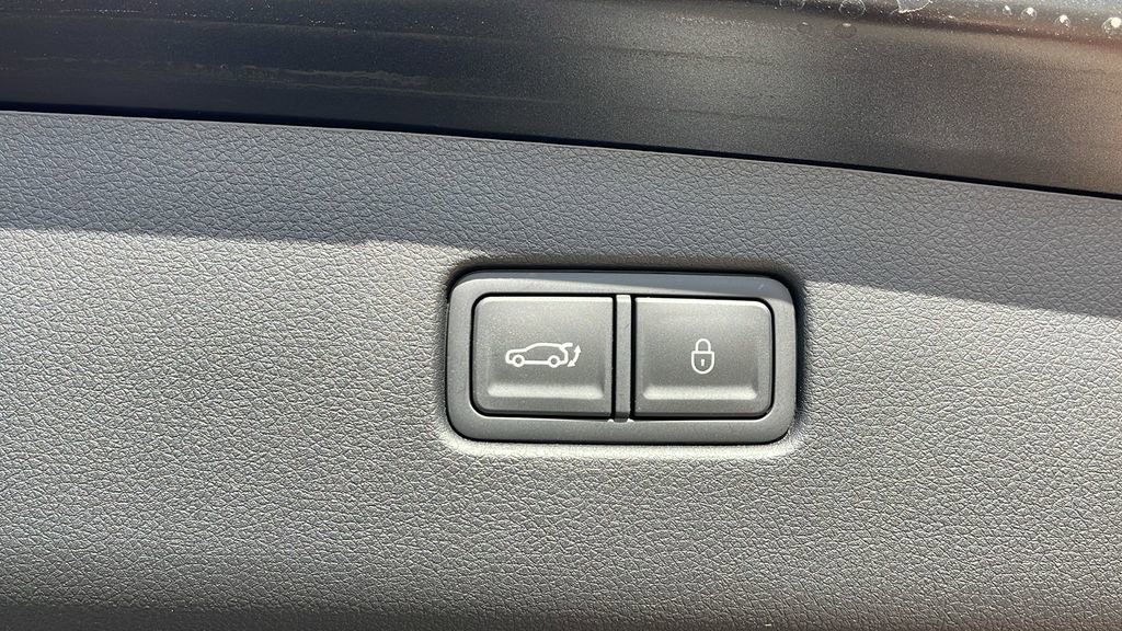 New 2025 Genesis GV70 2.5T w/ Select Package image 33